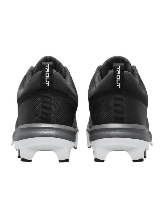Athletic_Shoes